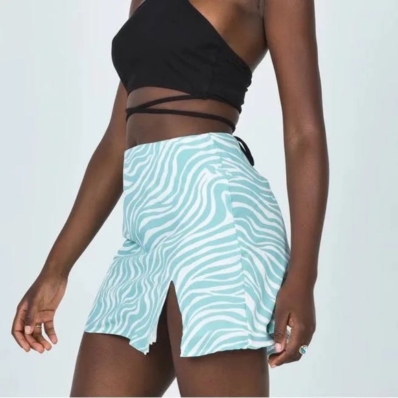 Princess Polly JULIA MINI SKIRT BLUE / WHITE - Picture 2 of 9